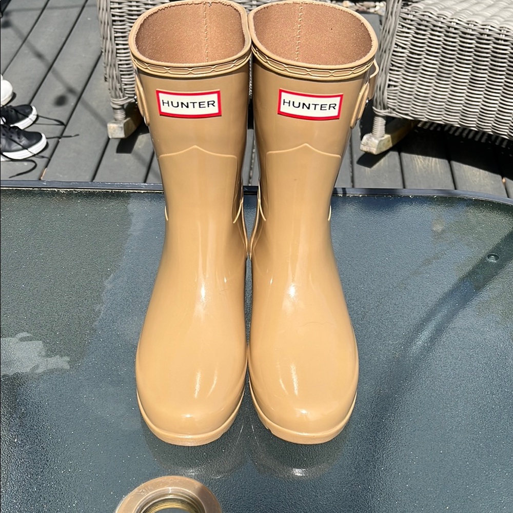 Hunter Tan Rain Boots